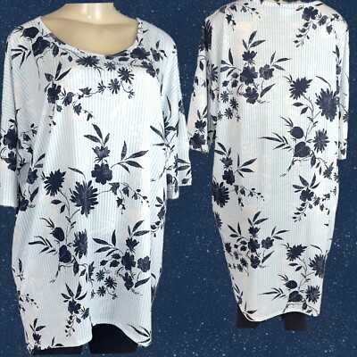 LuLaRoe XL Blue Striped Floral Crew Relaxed Fit Hi-Low Hemline 3/4 Sleeve Tee