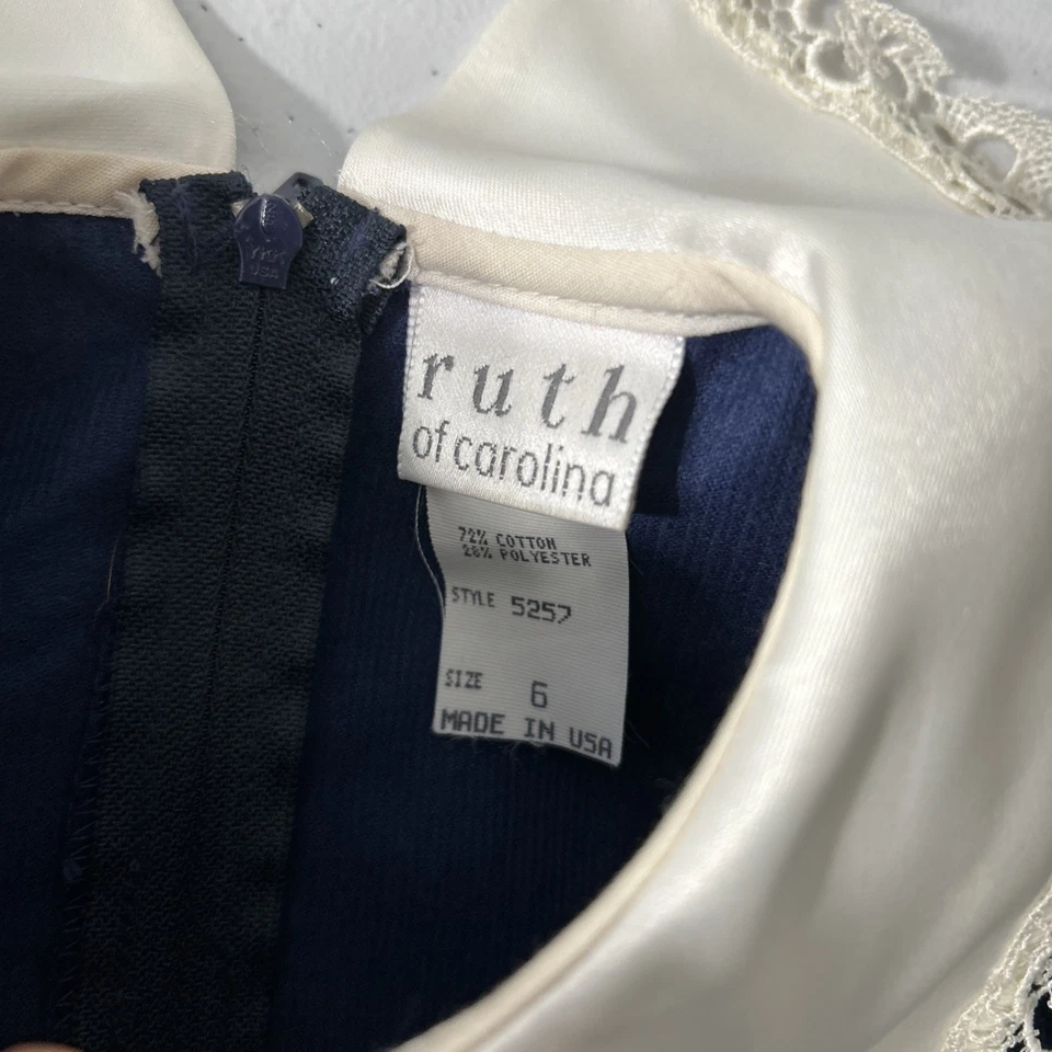 Винтажное детское платье Ruth of Carolina темно-синее вельветовое кружевное пуританское мормонское коттеджкор - Изображение 3 из 4