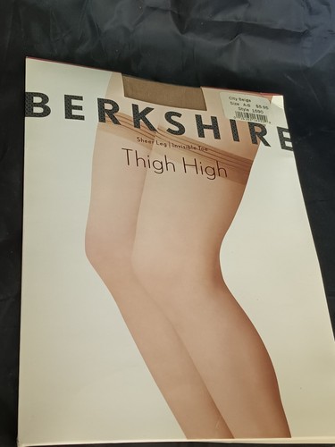Thigh High Berkshire Sheer Leg Invisible Toe NEW A-B City Beige 1590 Lot Of 3 - Picture 2 of 3