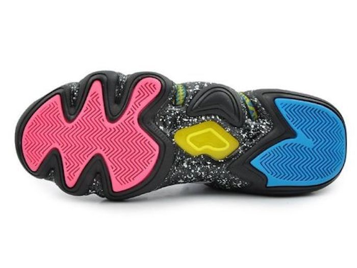 kobe bryant neon green shoes