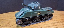 WWII 1/32 SCALE DIECAST BATTERY-OPERATED M-4 SHERMAN TANK
