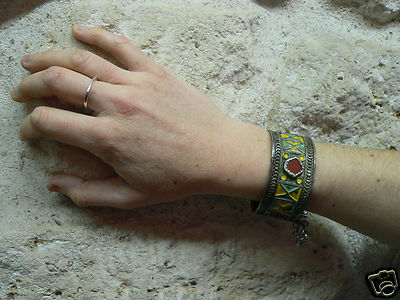 Bracelet En Argent Massif Berbère Émaillé - Pièce Ethnique Vintage Du XIXe Siècle