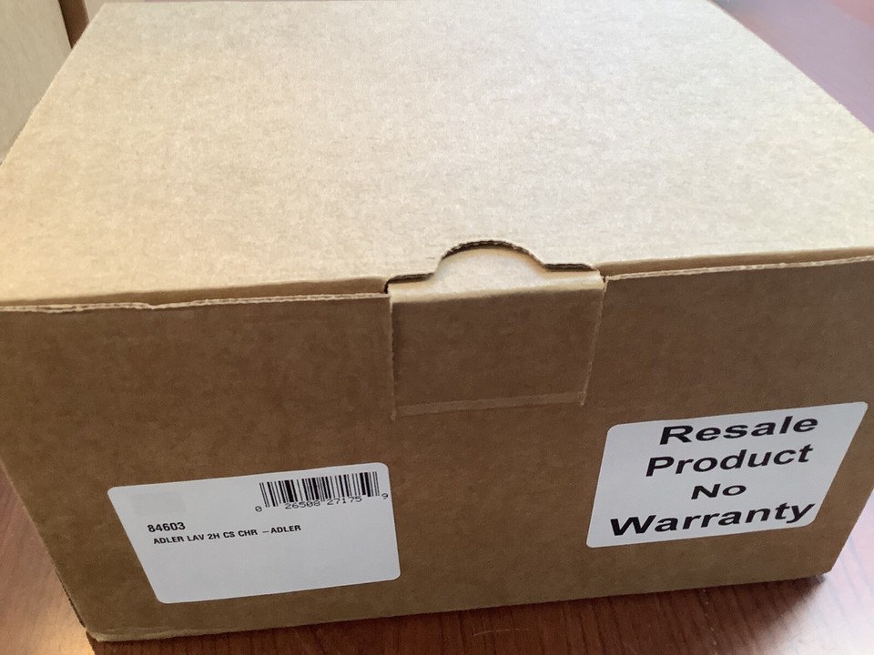 NEW Moen 84603 Adler 2Handle Bathroom Faucet Chrome W/Drain B323