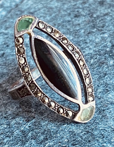 Vintage Art Deco Black Onyx Ring set in Sterling Silver and Marcasite - Picture 19 of 20