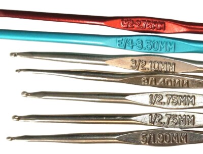 Lot of 7 Boye Crochet Needle + 3 Straight Needles