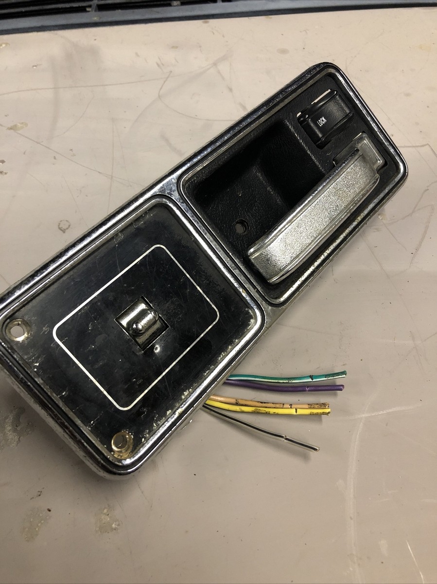 Jeep Cherokee XJ 84-96 Passenger Rear Interior Door Handle Window