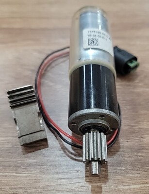 トマ Tesla Model S Door Handle Motor Opener Assembly With Gear OEM