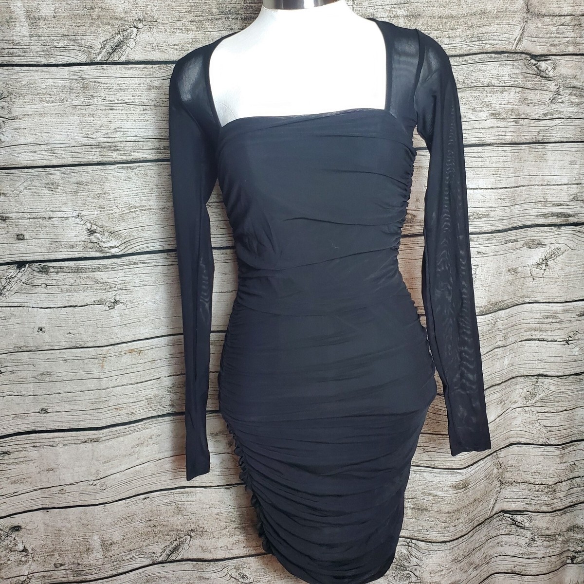 oh so fresh mini dress black Fashion Nova Size Medium NWT Size:9 US line fit for a ruching detail Minnie White Satin Lace