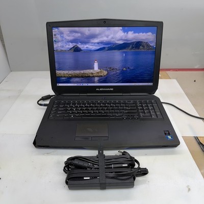 ALIENWARE 17 R2 Core i7-4720HQ 16GB 256GB SSD GTX 970M 17.3'' FHD w/Adapter Win10