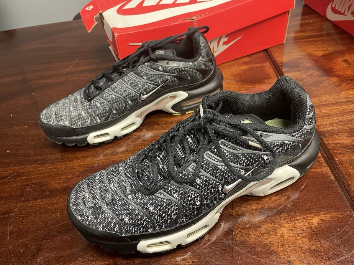 Nike Air Max Plus SE Men\'s Size 11.5 Black Chrome Summit White Wmns Air Max Plus SE  main image 3