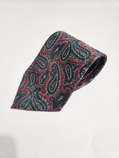 Wembley Men's Red Paisley Neck Tie Made in USA 100 Polyester 56"x4"
