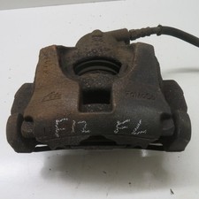 LAND ROVER FREELANDER2 XS 2013 FRONT LEFT PASSENGER BRAKE CALIPER AND CARRIER