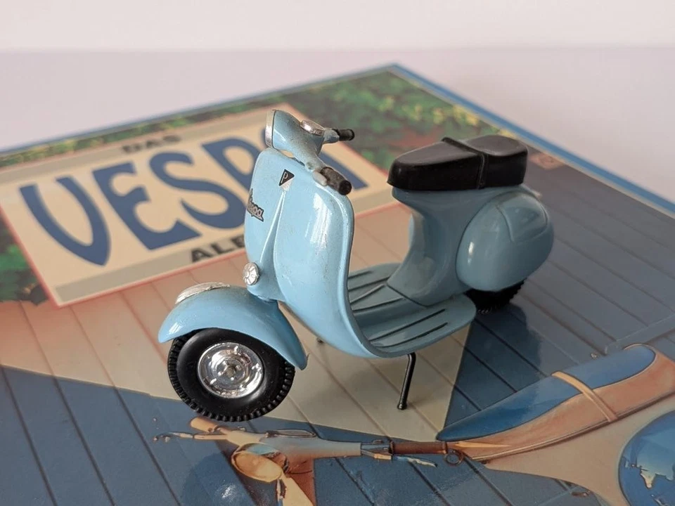 Vespa Mini Modelo y Vespa Alemana Libro Usado Gratis Foto 2 de 4