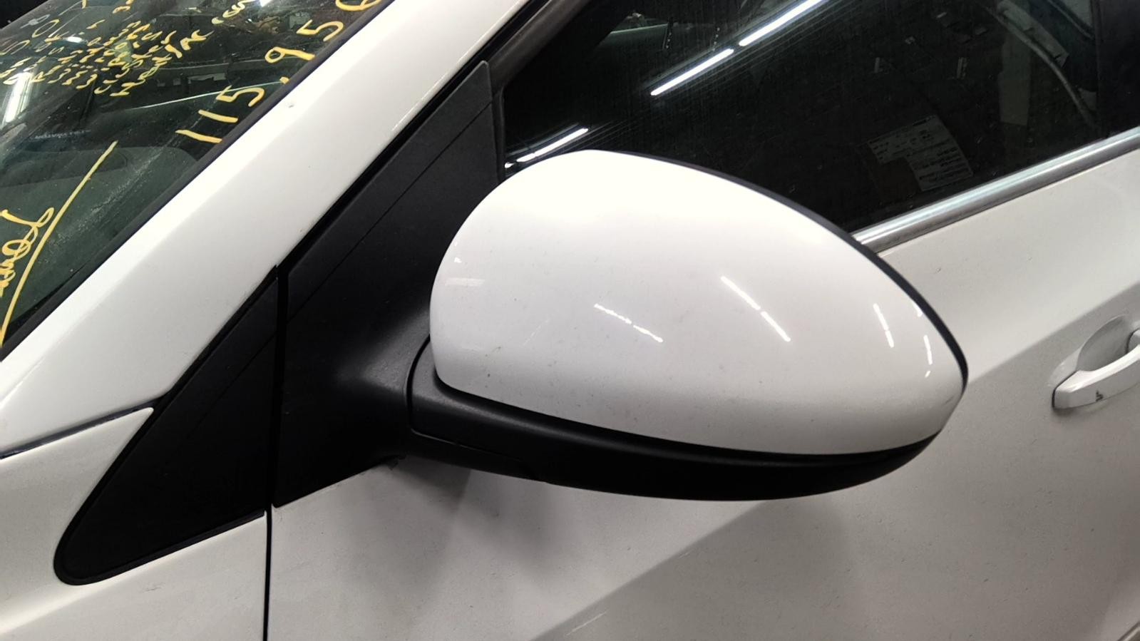 Used Infotainment Display fits: 2016 Chevrolet Cruze driver information VIN 1 4t