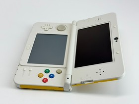 Nintendo New 3DS Handheld System White Mario Edition Bundle *Top Screen Yellowed