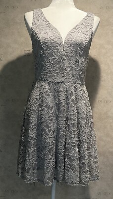 Venus Women s Gray V-Neck Lace Cocktail Dress Size Medium