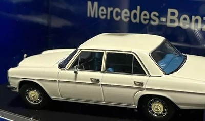 Autoart 1:43 Mercedes Benz /8 220D W115 White Limousine 1969