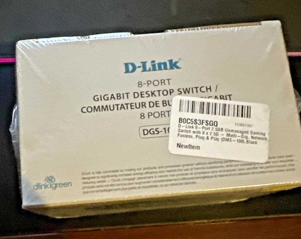 D-Link DGS 108 8 Port Gigabit Ethernet Switch Unmanaged, Plug & Play Network Spl - Image 2 of 4