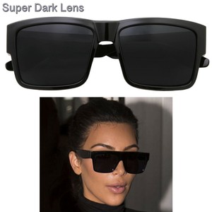 dark tint sunglasses