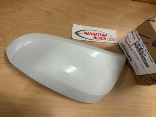 14-19 TOYOTA HIGHLAND LEFT DRIVER SIDE MIRROR COVER WHITE 87945-0E040-A0 GENUINE