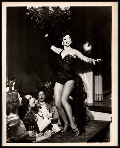 Leslie Caron in Glory Alley (1952) LEGGY CHEESECAKE ALLURING POSE ORIG ...