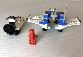 LEGO 6890 Cosmic Cruiser Classic Space Lego Set + Instructions *complete*