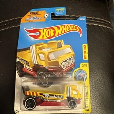 2017 Hot Wheels - The Haulinator - #5/10 - HW City Works - #260/365 - DTY71