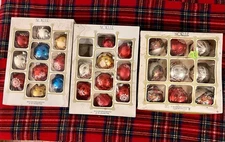 Lot Of 28 Vintage Noelle Glass Christmas Ornaments 2 1/4” USA Assorted Box