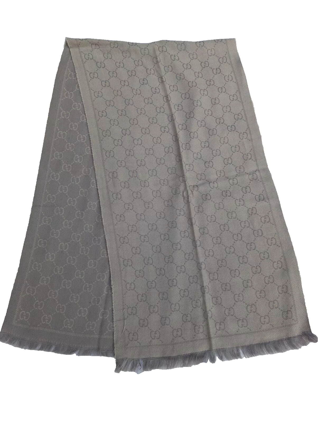 Gucci Authentique écharpe grise motif GG 100% laine frangée Gucci Made in Italy.
