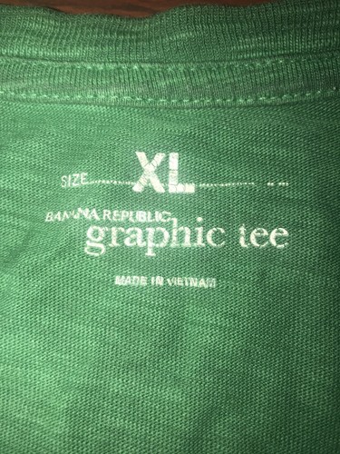 TEE BAY GRÁFICO BANANA REPUBLIC CA. Camiseta para hombre XL PUNTO VERDE INVERSO - Imagen 2 de 3