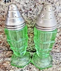 Pair of  Anchor Hocking Block Optic Green Uranium Glass Salt Pepper Shakers UV