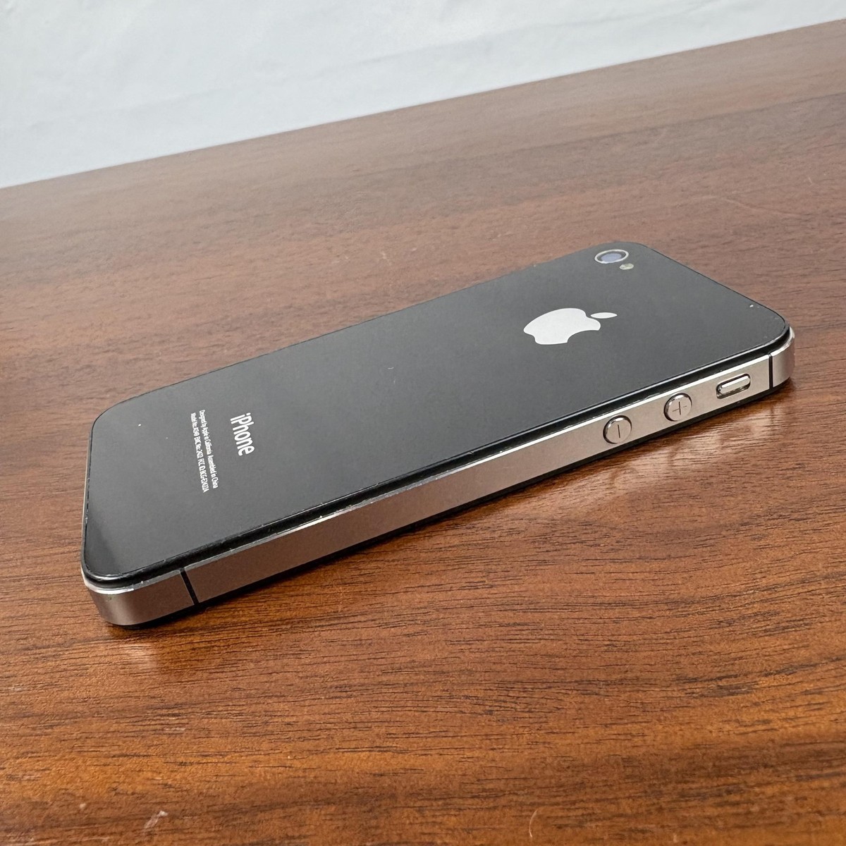 Apple IPhone 4 Smartphone Black 16GB 3.5in Touchscreen Model A1349
