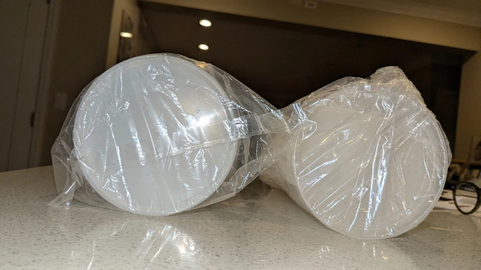 NEW-Unbranded 30-Count 1 Quart Clear Plastic Storage Containers and Lids - Image 3 of 4