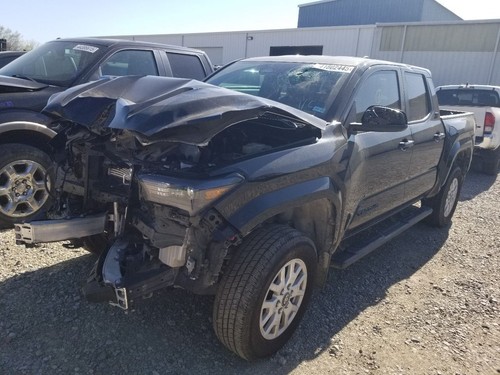 24 2024 TOYOTA TACOMA SR5 CENTER FLOOR CONSOLE FINISH PANEL BLACK - Picture 11 of 12