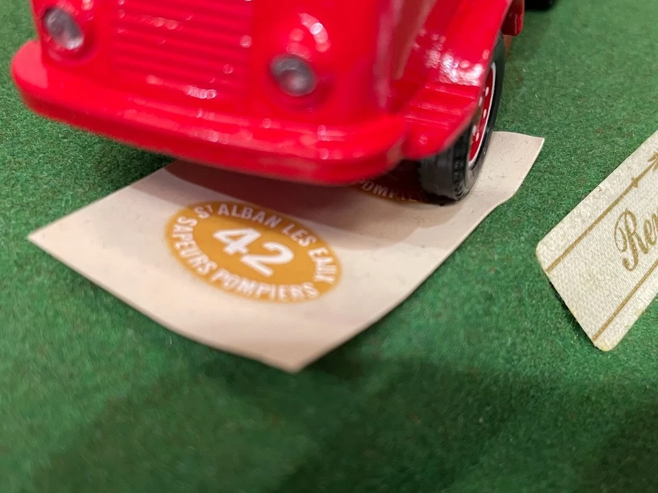 VEREM Renault 4x4 1:50 truck firefighters Diecast - Image 3 of 4