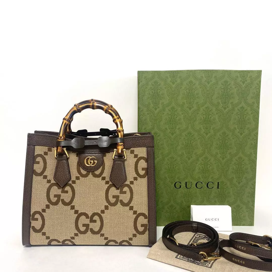 Gucci Diana small tote bag in black leather