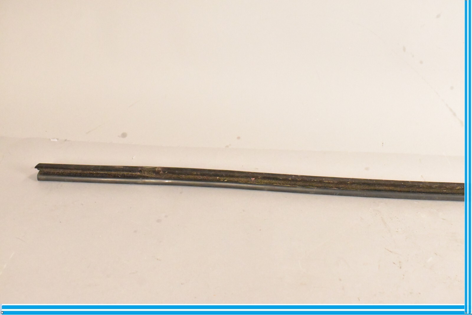 Bentley Continental 2008 Front Right Inner Window glass seal P/N 3W8837472B