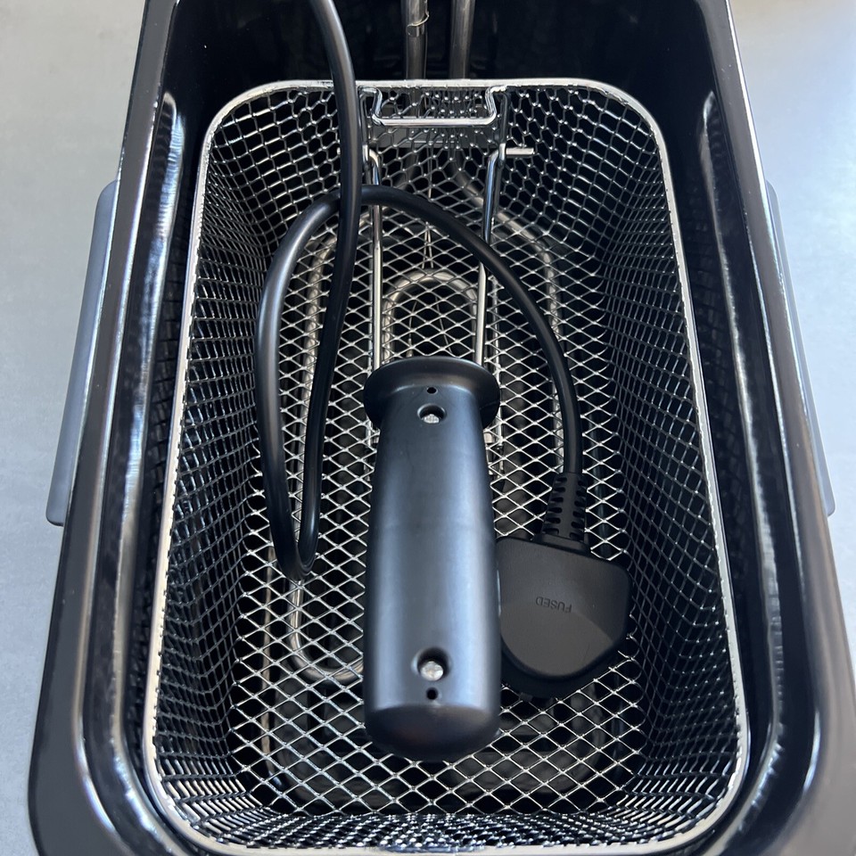 Tefal Serie F59M 2200w Easy Pro Deep Fat Fryer Never Used eBay