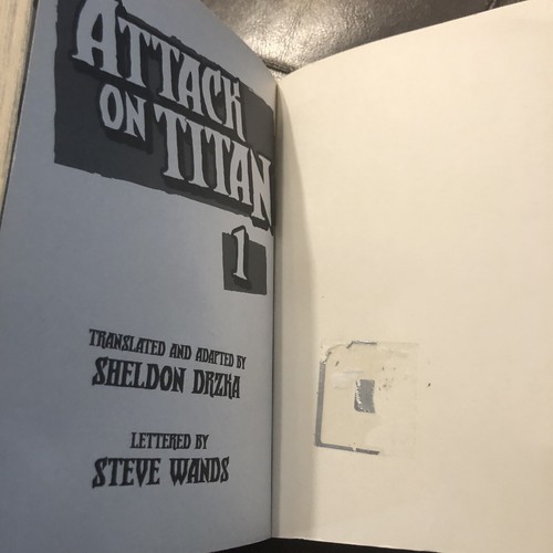 Attack on Titan Volume #1 by Hajime Isayama Kodansha Comics - Picture 4 of 4