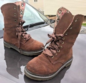 martens boots uk