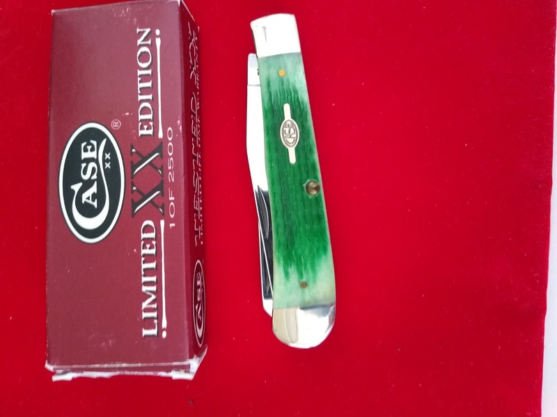 Case Emb Green Bone Trapper 6254, pocket knife good snap crack free NOS 1999