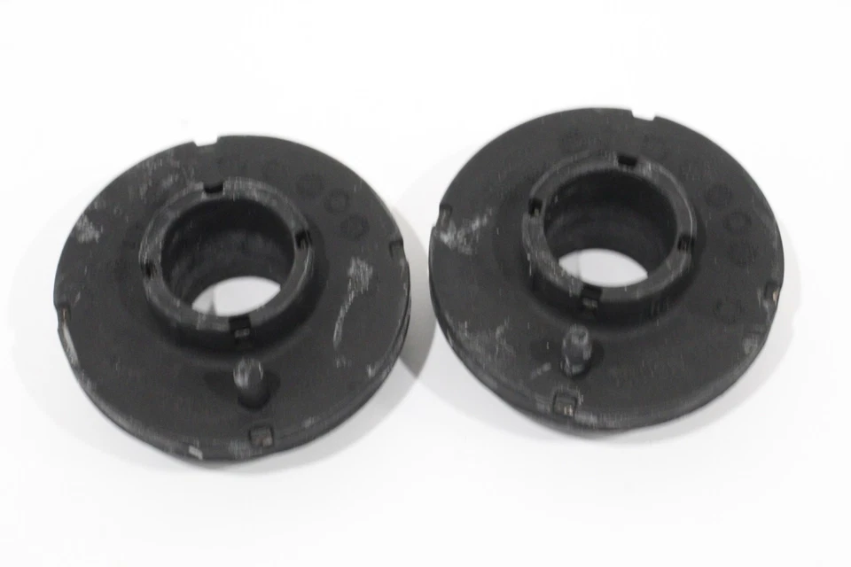 Audi A5 Cabriolet 8F B8 Rear Spring Support Rubber Mounts Pair Lower New - Image 2 of 4
