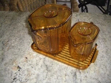 New Martinsville Depression Glass Amber BATTER JUG w/ SYRUP PITCHER + TRAY