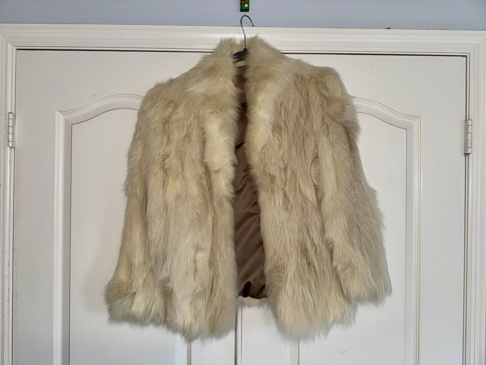 Women’s Ivory Short Real Fox Fur Jacket S/M Lined 2