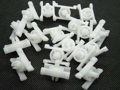 20x Zierleisten Klammern Befestigung Clips für BMW E21 E30 E12 51131829904