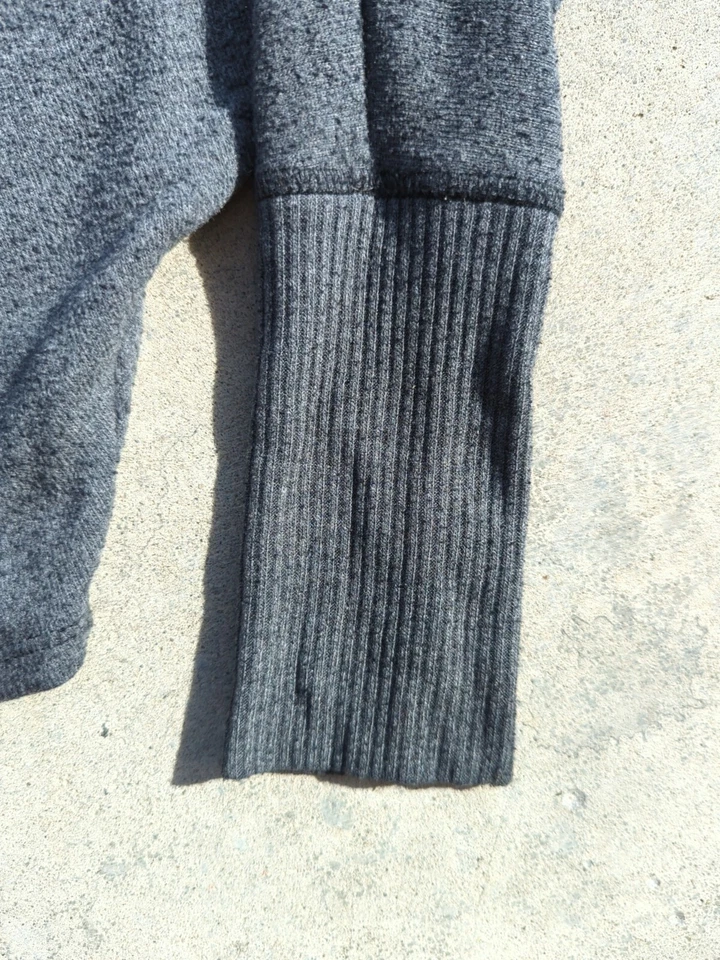 PROJECT SOCIAL T Women's Sweater Size S GRAY OFF SHOULDER CROP GB11 - Image 4 of 4