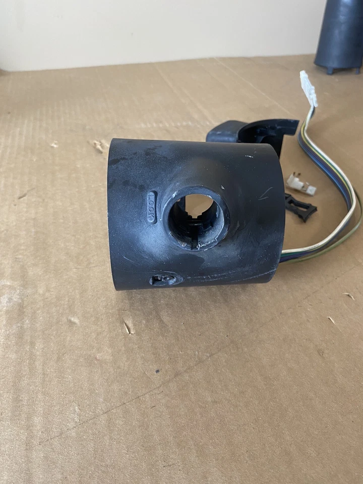 84-87 Chevy Truck Tilt Steering Column Upper Housing GM - Image 2 of 4