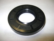 NEW TC 25X52X8 DOUBLE LIPS METRIC OIL / DUST SEAL 25mm X 52mm X 8mm