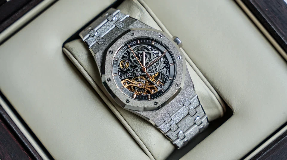 Audemars Piguet Royal Oak 41MM Double Balance Wheel Openworked Gold 15407BC - Image 3 of 4