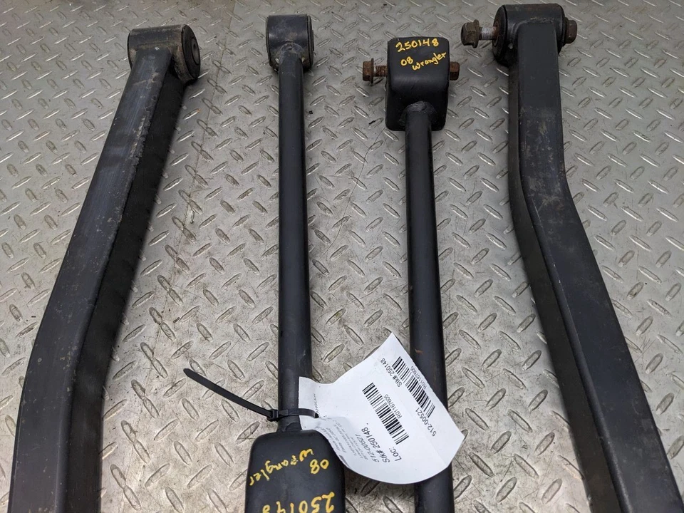 GENUINE OEM 07-18 JEEP WRANGLER JK UPPER LOWER FRONT CONTROL ARM SET 52059979AF - Image 3 of 4